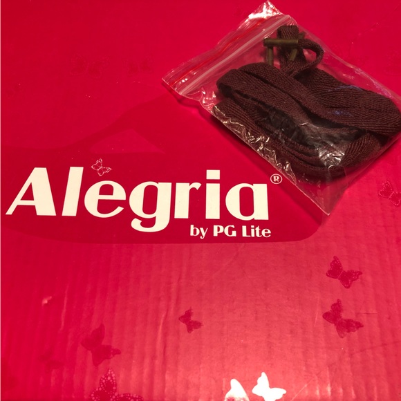 ๐บ๐บ Alegria Burgandy Leather Lace-Up Oxford ๐บ๐บ - Picture 15 of 15